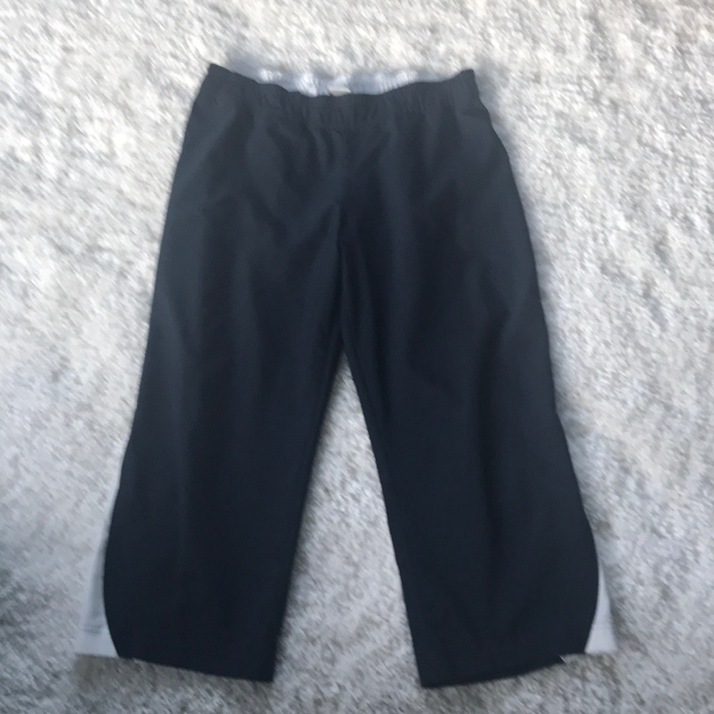 Capri pants
